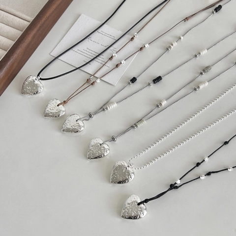 Korean Ins Style Hammered Heart Pendant Necklace For Women Copper Alloy Adjustable Pull Chain Long Leather Rope Vintage Necklace