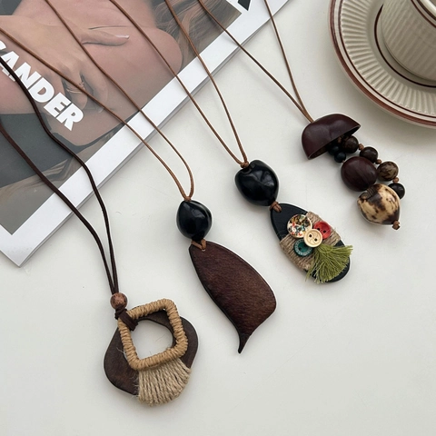 Boheemse Handgemaakte Houten Notendop Hanger Lange Ketting Voor Vrouwen Vintage Etnische Stijl Katoenen Kwastje Waskoord Verstelbare Truiketting