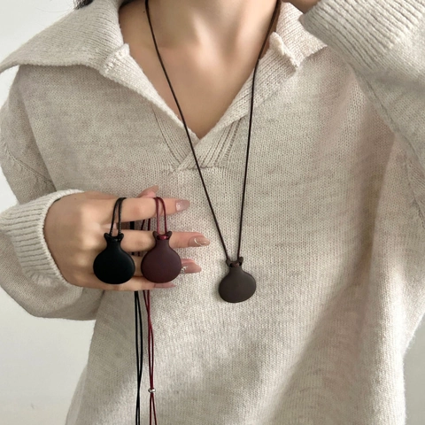 Nieuwe Chinese Stijl Massieve Ketel Hanger Ketting Voor Vrouwen Vintage Mat Koperlegering Verstelbare Lange Waskoord Trui Ketting