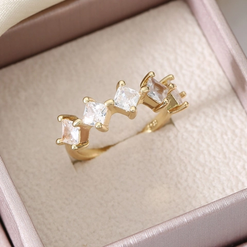 Minimalist Gold Plated Copper Ring For Women Square Cut Zirconia Rhombus Geometric Stackable Fashion Jewelry Finger Ring