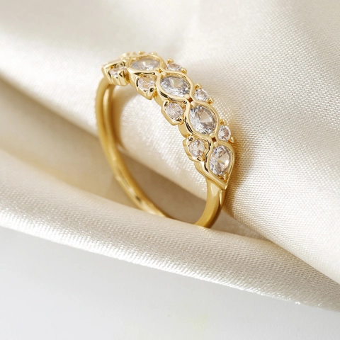 Minimalist Copper Zirconia Eternity Ring For Women Fashion Gold Silver Plated Geometric Sparkling Band Ring Jewelry Gift