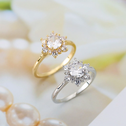 Elegante Anello a Girasole in Rame per Donna Anello a Fiore con Halo in Zirconia Cubica Placcato Oro Argento Gioielli Regalo