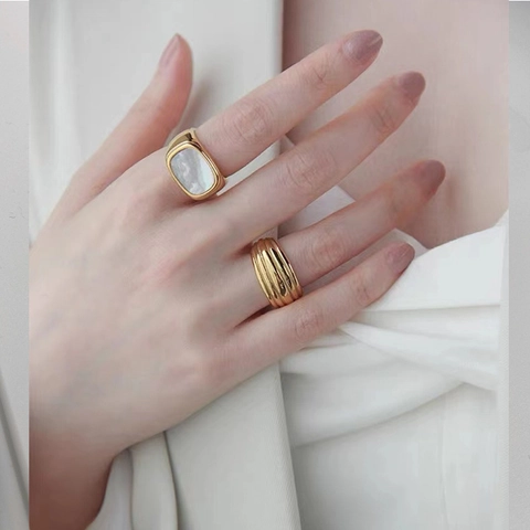 French Vintage Stainless Steel Ring For Women Gold Plated Mother Of Pearl Inlay Geometric Twist Croissant Ring Party Jewelry