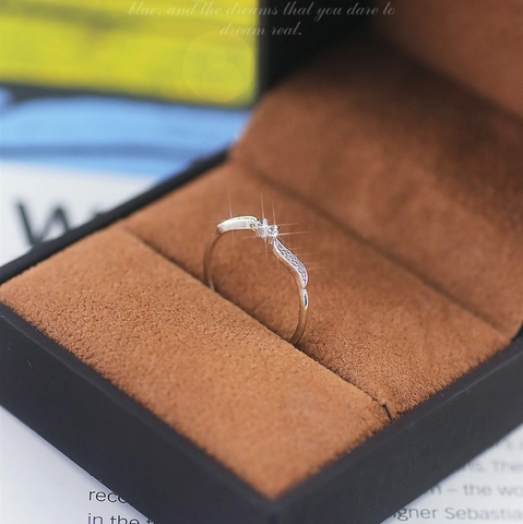 Minimalist Alloy Zircon Leaf Wave Curved Ring For Women Rose Gold Silver Plated Elegant Wedding Party Jewelry Fashion Finger Ring