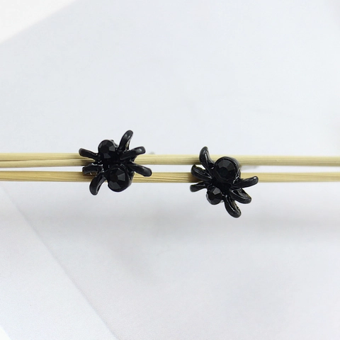 Gothic Black Spider Stud Earrings For Men Women Halloween Punk Minimalist Insect Alloy Rhinestone Jewelry Small Ear Studs