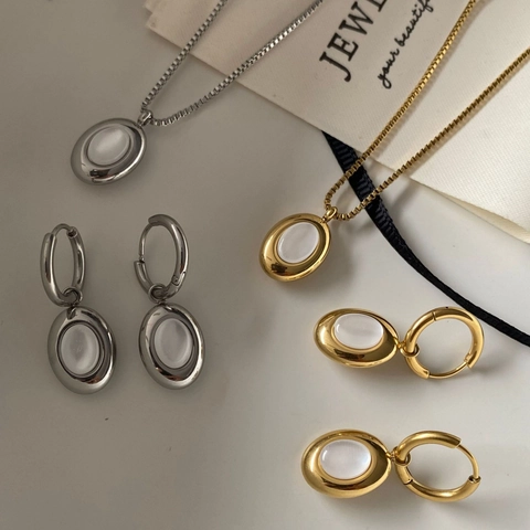 French Vintage Titanium Steel Oval White Shell Necklace And Earring 18K Gold Plated Minimalist Elegant Jewelry For Women