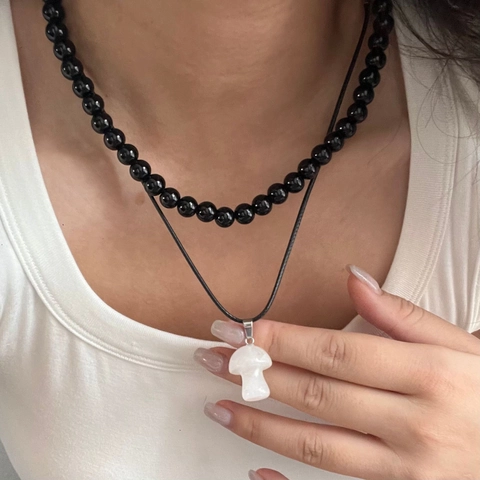 Handmade Natural Stone Mushroom Pendant Necklace Layering Design Black Artificial Pearl Beaded Clavicle Chain For Women Jewelry