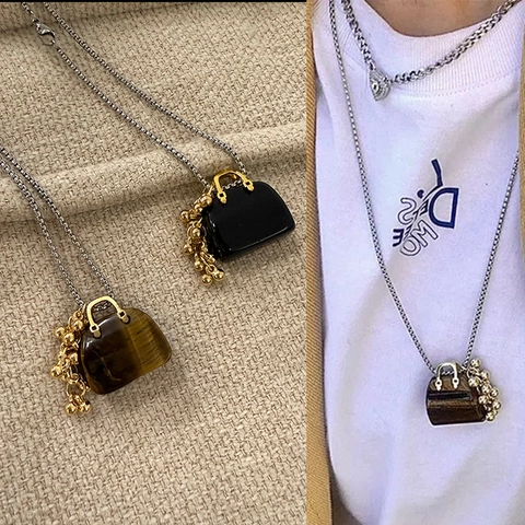 Trendy Alloy Electroplated Purse Pendant Necklace Geometric Grape Bunch Tassel Clavicle Chain Long Sweater Necklace For Women Jewelry