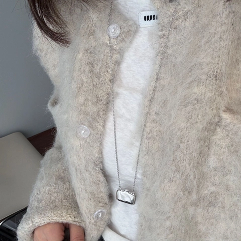 Nischendesign Parfümflasche Anhänger Lange Halskette Für Damen Minimalistische Edelstahlkette Pulloverkette Modeschmuck Zubehör