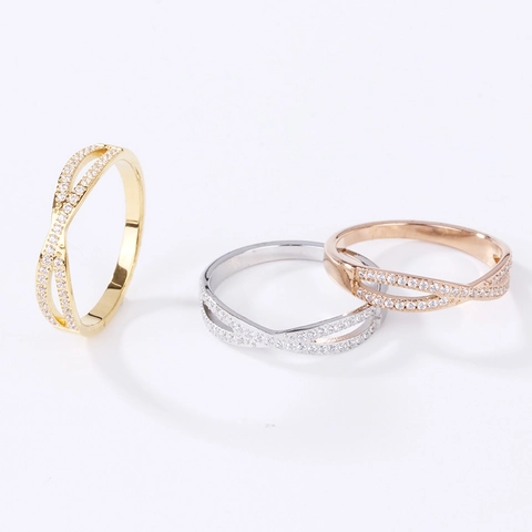 Fashion Stainless Steel Intertwined Cross Ring With Zirconia Pave Set Geometric Twist Braid Ring For Men Women Jewelry Gift