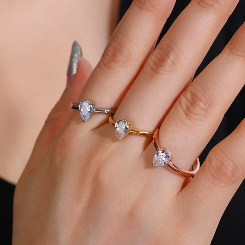 Anillo de Moda de Acero de Titanio con Zirconia de Corte de Pera para Mujer Oro Oro Rosa Plata Chapado Gota de Agua Joyería