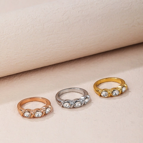 Μινιμαλιστικό Ανοξείδωτο Ατσάλι Ένθετο Ζιρκόνια Κυματιστό Δαχτυλίδι για Γυναίκες Μόδα Κορεατικό Στυλ Λεπτό Στοιβαζόμενο Χρυσό Ασημί Ροζ Χρυσό Κόσμημα