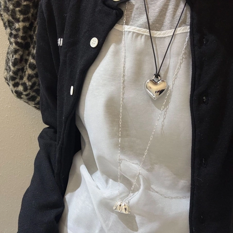 Vintage Copper Mini Bag Pendant Necklace For Women Long Chain Pleated Cloud Clutch Design Korean Fashion Jewelry Gift