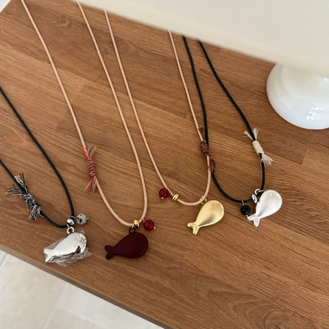 Minimalist Fish Pendant Necklace For Women Copper Whale Shape Pendant Adjustable Wax Rope Steel Chain Sweater Jewelry Gift