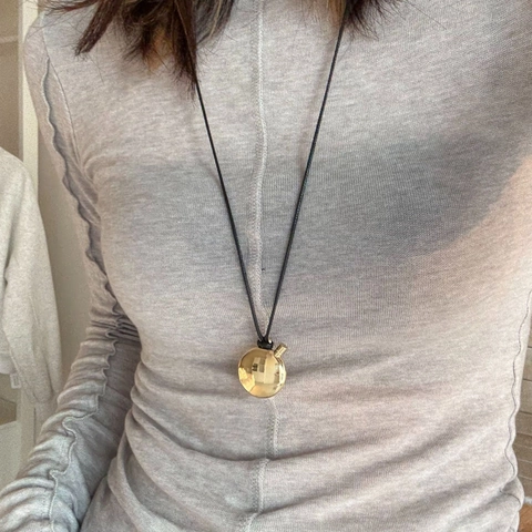 Minimalist Alloy Oval Bottle Pendant Necklace Women Retro Flask Shape Long Sweater Chain OT Buckle Rope Cord Jewelry