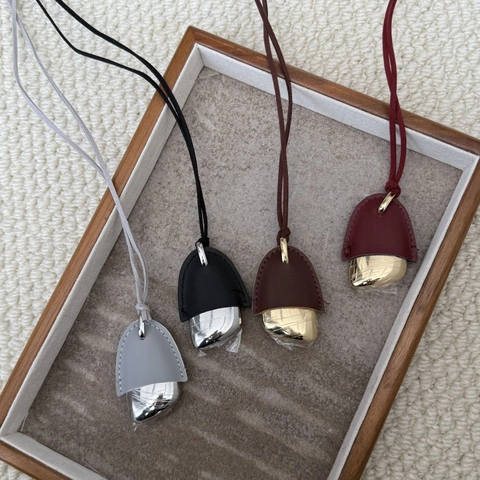 Korean Fashion Leather Metal Pinecone Pendant Necklace Women Ins Personalized Stainless Steel Long Chain Choker Jewelry
