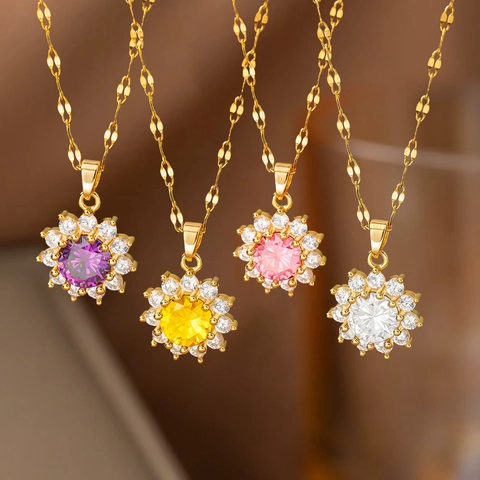 Titanium Steel Sunflower Pendant Necklace Elegant Zirconia Flower Jewelry For Women Sweet Gold Chain Niche Design Accessory