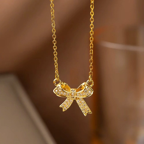 Damen Elegant Schleife Schmetterling Zirkonia Anhänger Halskette Titanstahl Kupfer Gold Silber Plattiert Zirkon Halskette Schlüsselbein Kette Schmuck Geschenk