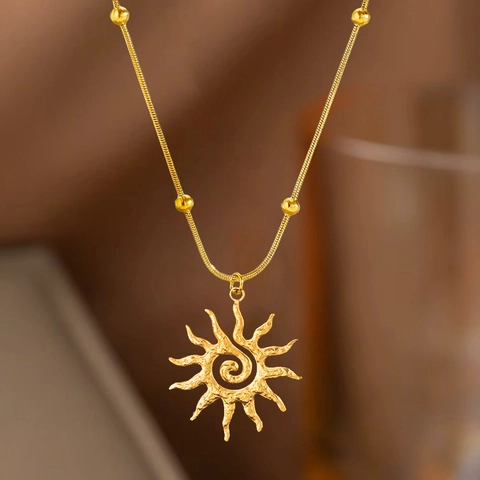 Vintage Stainless Steel Sun Pendant Necklace Earrings Ring Set Gold Silver Hammered Texture Spiral Jewelry Set For Women