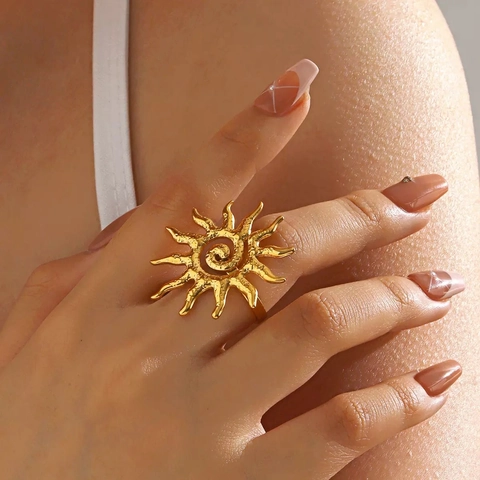 Sonnenform Ring Edelstahl Vergoldet Retro Böhmisch Spirale Strahlend Verstellbar Offener Schmuck Damen