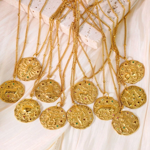 Collier Pendentif Pièce Ronde Martelée 12 Constellation Du Zodiaque Pour Femmes Acier Inoxydable Plaque Or Strass Bijoux