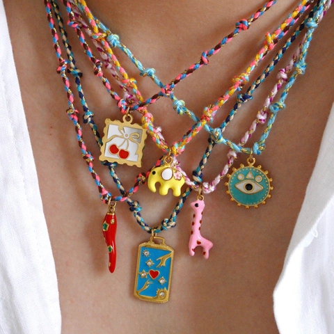 Collier en Corde Tressée Colorée Bohème Avec Pendentif en Acier Inoxydable Émail Animal Soleil Piment Pierre Naturelle Bijoux de Plage Pour Femmes