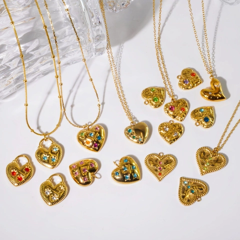 Collier Pendentif Cœur en Acier Inoxydable Plaqué Or pour Femmes Émail Coloré Zirconium Nacre Étoile Cœur Bijoux Cadeau