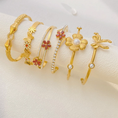 Women Gold Plated Stainless Steel Bracelet Luxury Zirconia Butterfly Flower Star Open Bangle Fashion Jewelry Gift