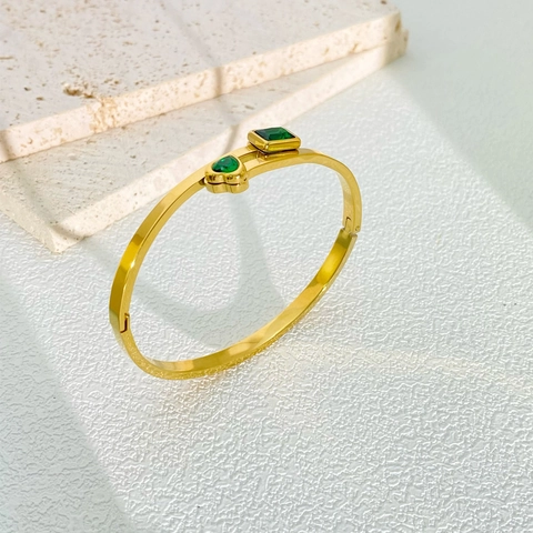 Titanium Steel Green Heart Square Gemstone Open Bangle For Women Gold Plated Geometric Bypass Design Fashion Jewelry Gift
