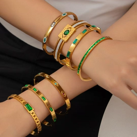 Minimalist Stainless Steel Bangle For Women 18K Gold Plated Emerald Green Zircon Evil Eye Stacking Bangle Fashion Jewelry
