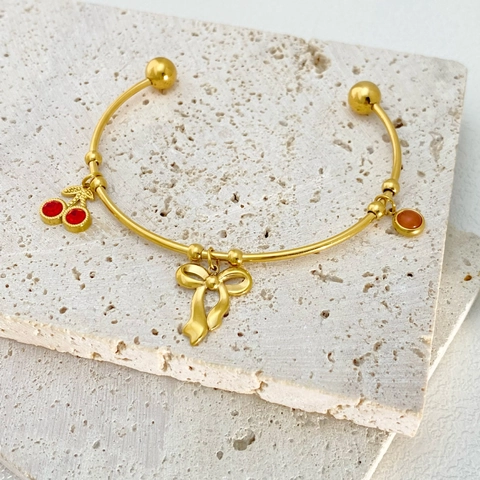 Fashion Gold Plated Stainless Steel Open Bangle For Women With Bowknot Strawberry Clover Moon Star Charms Jewelry Gift