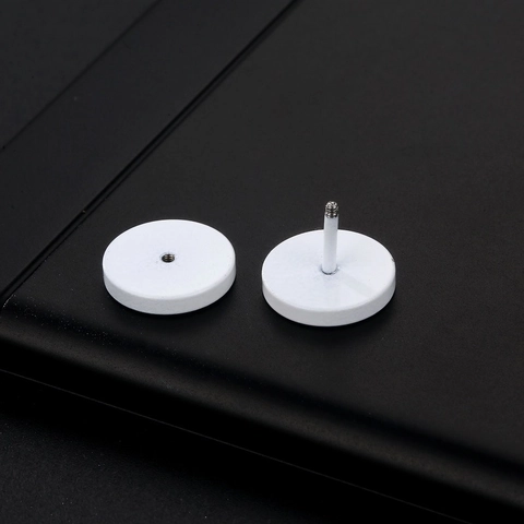 Pendientes de Botón de Pesa de Acero Inoxidable Blanco Mate Lacado Disco Redondo Fake Plug Joyería de Piercing Unisex Estilo Minimalista