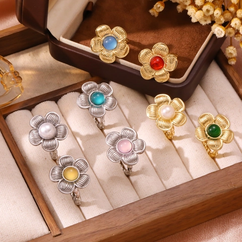 Anello Aperto a Forma di Fiore in Acciaio Inossidabile Placcato Oro 18K per Donna Regolabile con Gemme Turchese Intarsiate Gioielli Retro