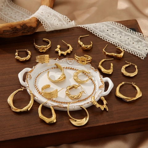 Orecchini a Cerchio Geometrici Vintage in Acciaio Inossidabile Placcati Oro 18K per Donna Eleganti Gioielli Twist con Nodo a Textura Lavica Irregolare