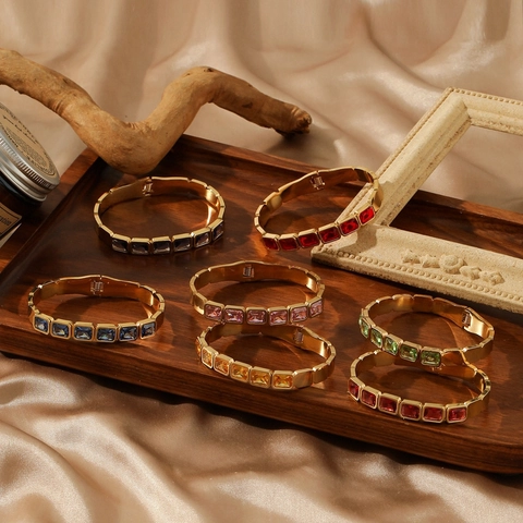 Vintage 18K Gold Plated Stainless Steel Bangle For Women Colorful Square Rhinestone Inlaid Snap Buckle Geometric Jewelry