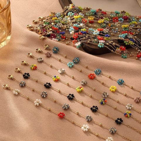 Bracciale da Donna in Acciaio al Titanio Catena d'Oro con Fiori di Perline Bohemian Dolce Resina Floreale Gioielli