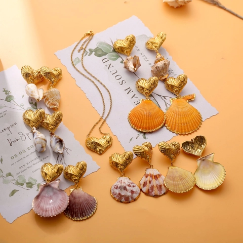 Vintage Orecchini a Cuore in Acciaio Inossidabile con Conchiglia Donna Boemia Collana con Pendente di Conchiglia Stile Mare