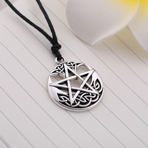 Viking Vintage Pentagram Celtic Knot Round Pendant Necklace Alloy Antique Gold Silver Jewelry For Men Women Gift