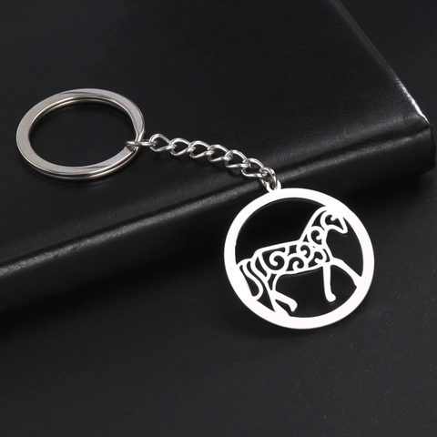 Portachiavi in Acciaio Inossidabile Minimalista Ciondolo a Forma di Cavallo Traforato Con Motivo a Volute Regalo Gioiello Uomo Donna