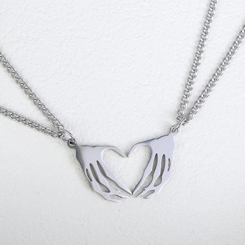 Gothic Stainless Steel Skull Hand Heart Pendant Necklace Set Punk Dark Hip Hop Jewelry For Couples Men Women