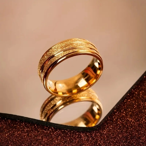 Minimalistisch Mattiert Gold Titanstahl Ring Für Damen Hochwertige Edelstahl Bandring Mode OL Pendeln Schmuck