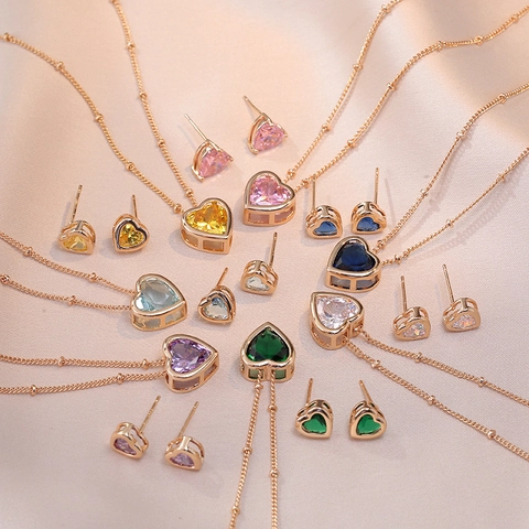 Elegantes Herz Zirkonia Titanstahl Schmuckset Für Damen Funkelnde Halskette Und Ohrstecker Modische Alltagskleidung