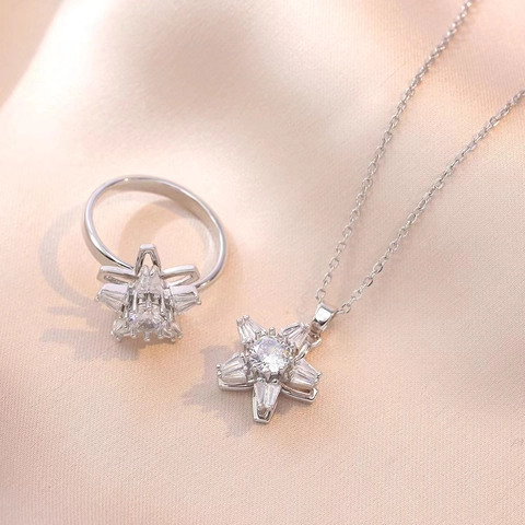 Rotierende Blume Zirkonia Schmuckset Titanstahl Silber Farbe Stern Anhänger Halskette Verstellbarer Ring Für Damen Mode Accessoire