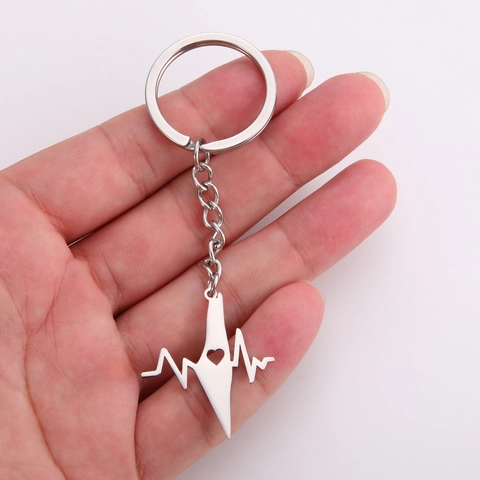 Portachiavi in Acciaio Inossidabile Mappa di Israele Con Cuore Traforato e Linea Battito Cardiaco ECG Gioielli Regalo