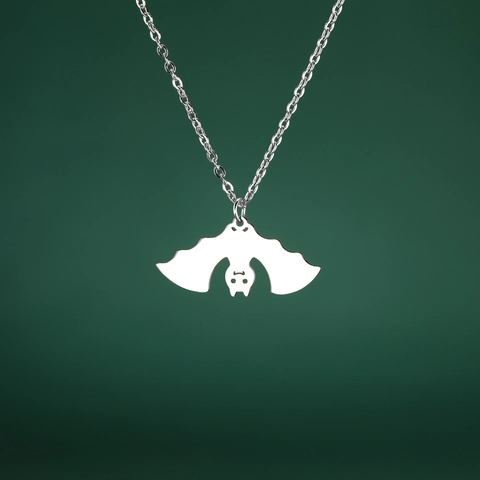 Collana con Pendente a Forma di Pipistrello in Acciaio Inossidabile Minimalista per Uomo Donna Gioielli Moda