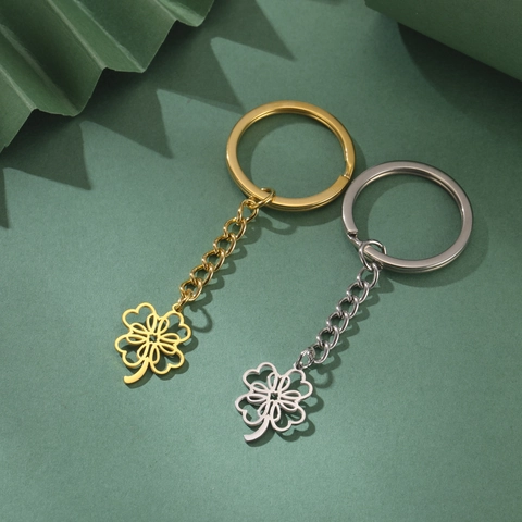 Llavero de Acero Inoxidable con Trébol de Cuatro Hojas Calado Colgante de Suerte Forma de Corazón Anillo de Llave de Metal para Mujer Hombre Accesorios Moda Regalo