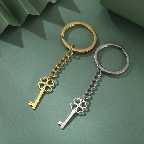 Fashion Stainless Steel Four Leaf Clover Key Keychain For Women Lucky Clover Shape Key Ring Pendant Bag Charm Jewelry Gift