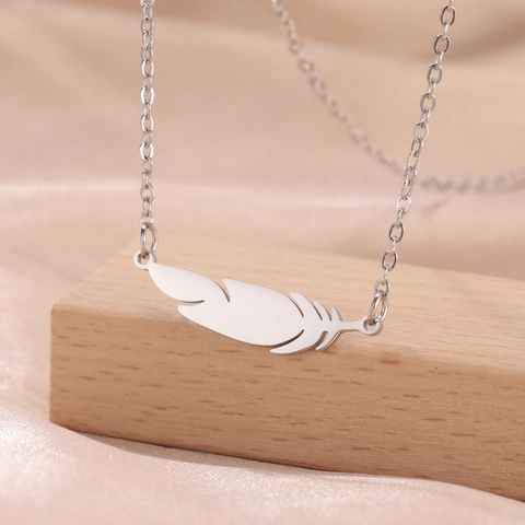 18K Gold Plated 304 Stainless Steel Feather Pendant Y-Shape Necklace For Women Elegant Fashion Choker Jewelry Gift