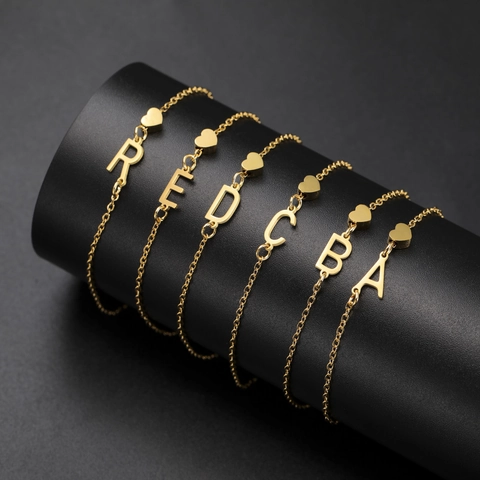Armband aus 304 Edelstahl mit Herz- und Buchstabenanhängern Vergoldet Silberfarben Verstellbar Mode Schmuck Für Damen Valentinstag Geschenk