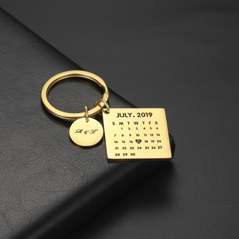 Llavero de Calendario de Acero Inoxidable Grabado con Fecha Patrón de Corazón Regalo de Aniversario Boda para Hombres Mujeres